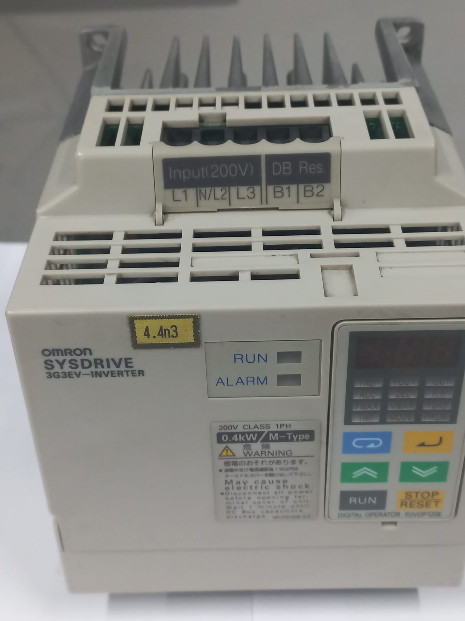 OMRON SYSDRIVE 3G3EV İNVERTER FREKANS KONVERTÖRÜ MOTOR SÜRÜCÜ