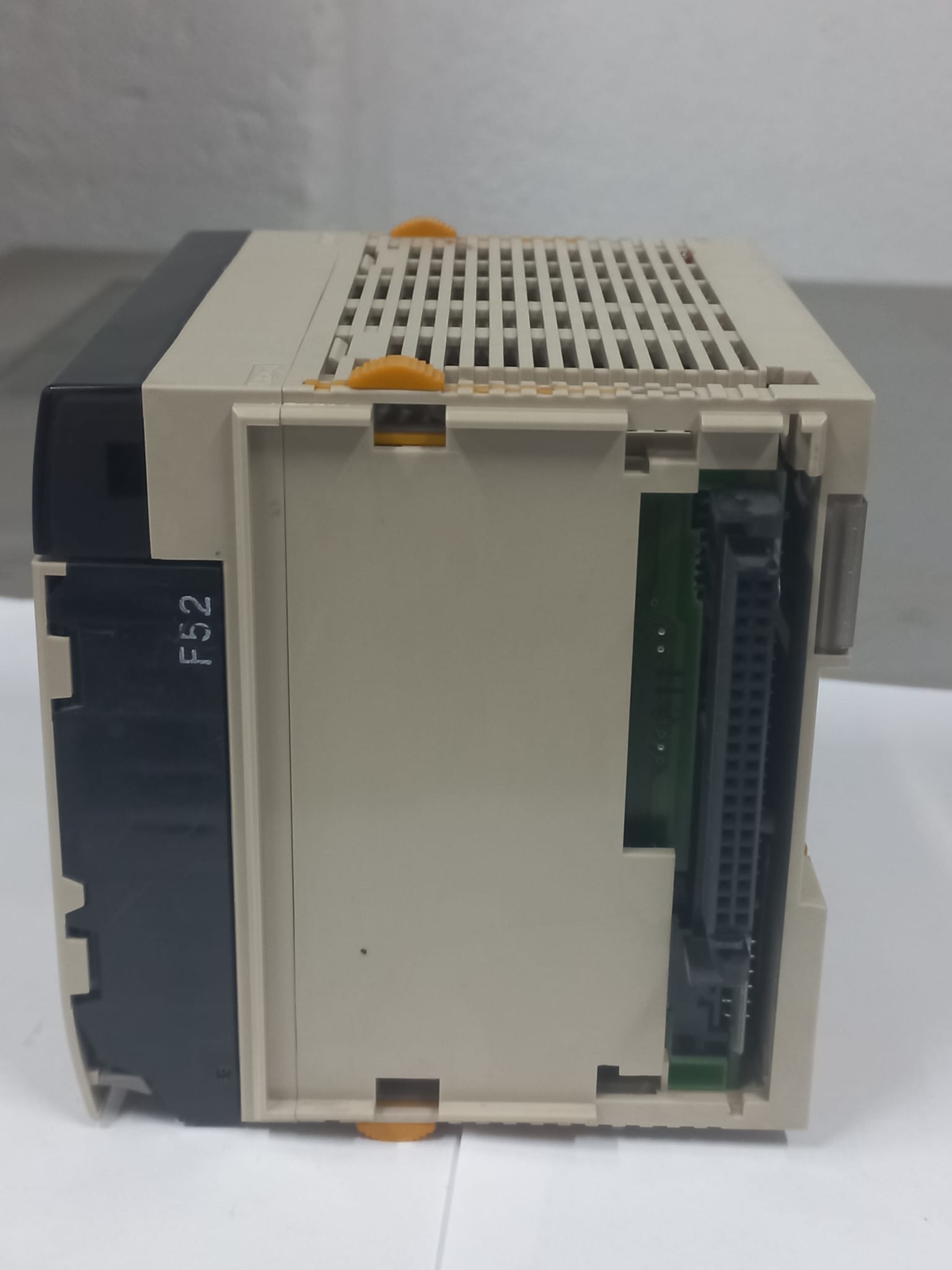 Omron SYSMAC CQM1-CPU21-E PLC İşlemci Modülü (24V DC / Korumalı CPU Modülü)