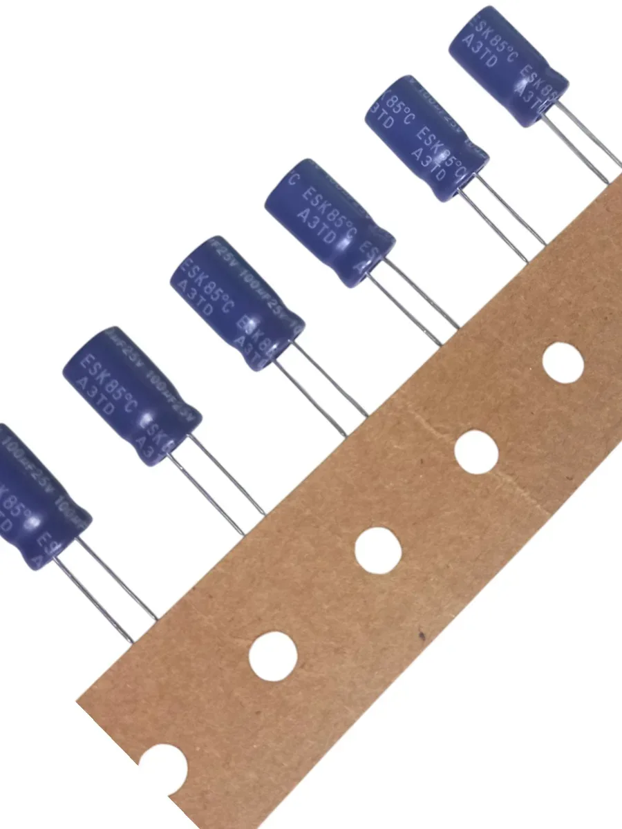 KEMET 100µF 25V Alüminyum Elektrolitik Kondansatör - ESK107M025AE3EA